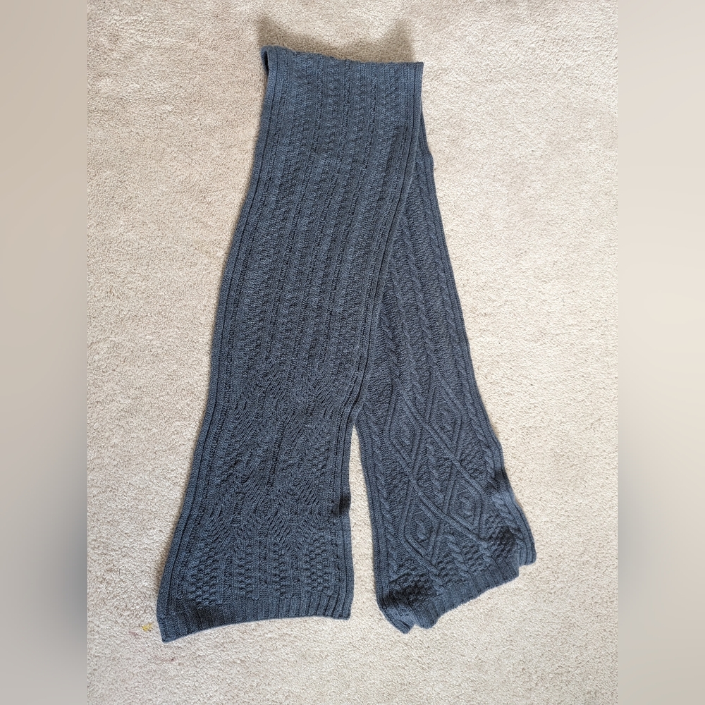 Gray lambswool angora blend scarf